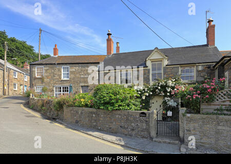 Hübschen Cottages in Fowey, Cornwall, England, Großbritannien. Stockfoto