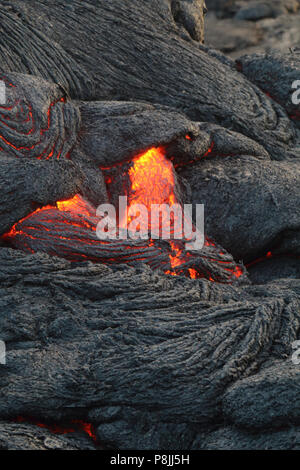 Frische Pahoehoe-lava Fluss von der Puu oo an den Flanken des Kilauea Vulkans vent, auf der grossen Insel von Hawai'i Stockfoto