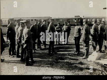 . 277 Erzherzog Karl besichtigt Neue Projektsuniformen, 23.9.1916 (BildID) 15548725 Stockfoto