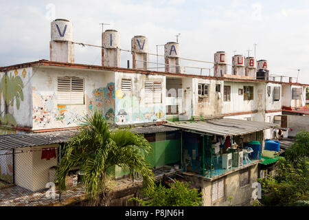 Die skurrile Keramik Kunst von Jose Fuster in der kleinen Stadt Jaimanitas, am Stadtrand von Havanna, Kuba Stockfoto