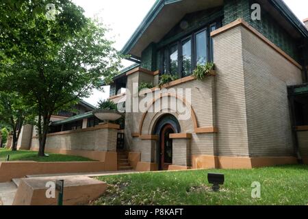 Dieses schönes Beispiel von Frank Lloyd Wright Prairie Style Architektur durch die reiche Witwe beauftragt wurde, Susan Lawrence Dana im Jahre 1902 und ist ein wesentlicher t Stockfoto