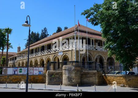 Gerichte auf Atatürk Platz (Sarayönü Platz) im Norden von Nikosia (lefkosa), Türkische Republik Nordzypern Stockfoto