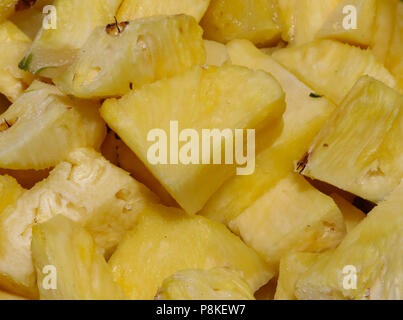 Frisch Ananas chucks Schnitt Stockfoto