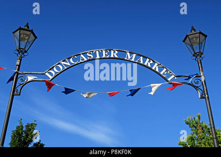 Doncaster Markt Zeichen, Marktplatz, South Yorkshire, England, Großbritannien Stockfoto