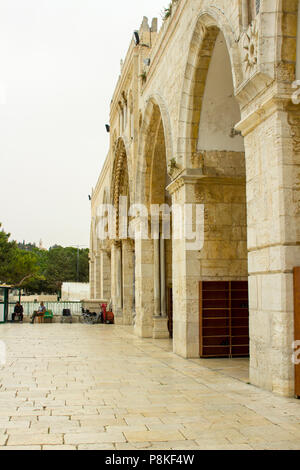 Die gewölbten Stein Wand Eingang der Al Aqsa Moschee auf dem alten Tempelberg in Jerusalem, Israel Stockfoto