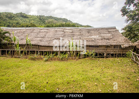 Traditionelle rungus Langhaus Kampung bavanggazo Sabah Malaysia Insel Borneo Stockfoto