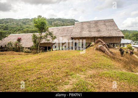 Traditionelle rungus Langhaus Kampung bavanggazo Sabah Malaysia Insel Borneo Stockfoto