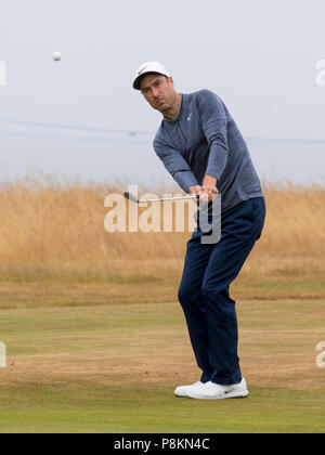 Gullane Golf Club, Gullane, Großbritannien. 12. Juli 2018. Aberdeen Investitionen Scottish Open Golf, Runde 1; Ross Fisher am 10. Fairway Credit: Aktion plus Sport/Alamy leben Nachrichten Stockfoto