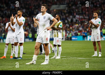 Harry Maguire von England sieht nach der 2018 FIFA World Cup Semi Final Match zwischen Kroatien und England an Luzhniki Stadion am 11. Juli 2018 in Moskau, Russland niedergeschlagen. (Foto von Daniel Chesterton/phcimages.com) Stockfoto