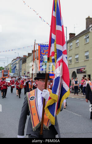 Ballygawley, Tyrone, Großbritannien. 12. Juli 2018. Jährliche 12. Juli Orange um Band Parade und Demonstration im Dorf Ballygawley, County Tyrone, Nordirland. Credit: Mark Winter/Alamy leben Nachrichten Stockfoto