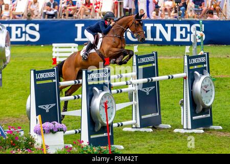 Fontainebleu, Frankreich. 12. Juli 2018. Georgien Thame, Cash. GBR. 2. Wettbewerb. Junge Reiter. 1,50 m. Longines FEI EUROPÄISCHE JAHR J CH-Meisterschaft. Springen. Le Grand Parkett. Fontainebleu. Frankreich. 12.07.2018. Credit: Sport in Bildern/Alamy leben Nachrichten Stockfoto