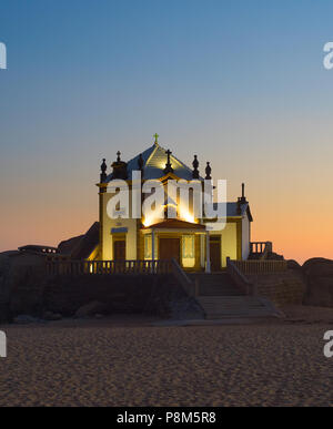 Herr Der steinerne Kirche (Kapelle Senhor da Pedra) in Porto, Portugal Stockfoto