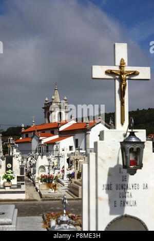 Friedhof und Igreja Matriz Pfarrkirche, Vila Praia de Ancora, Nordportugal Stockfoto