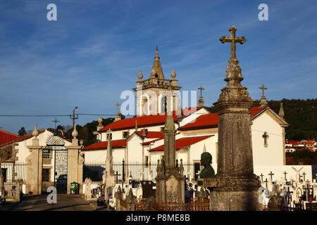 Friedhof und Igreja Matriz Pfarrkirche, Vila Praia de Ancora, Provinz Minho, Nordportugal Stockfoto