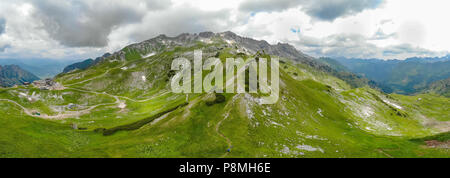 Panorama Blick vom Nebelhorn und Landschaft der Alpen in Bayern, Deutschland Stockfoto