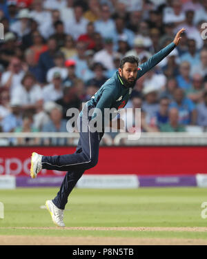 Der englische Adil Rashid während des One Day International Series Spiels in Trent Bridge, Nottingham. DRÜCKEN SIE VERBANDSFOTO. Bilddatum: Donnerstag, 12. Juli. Siehe PA Geschichte CRICKET England. Bildnachweis sollte lauten: David Davies/PA Wire. Stockfoto