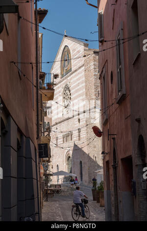 Historische Gebäude von Foligno, Perugia, Umbrien, Italien: der Dom Fassade Stockfoto