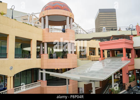 San Diego, 18.06.29: Das Horton Plaza Mall am 29.Juni 2018 in San Diego, Kalifornien Stockfoto