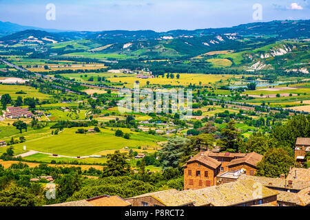 Orvieto, Italien - Panoramaaussicht Altstadt von Orvieto und Umbrien. Stockfoto