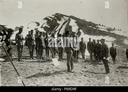 . 359 Karl I. besucht Folgaria (Vielgereuth), 15.5.1917 (BildID) 15552975 Stockfoto