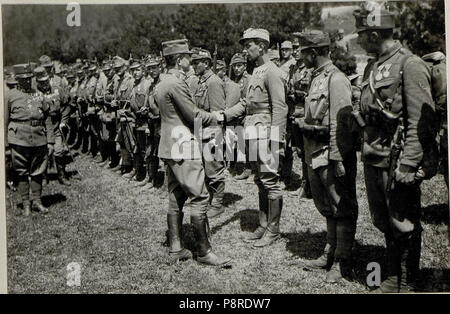 . 359 Karl I. besucht Folgaria (Vielgereuth), 15.5.1917 (BildID) 15553010 Stockfoto