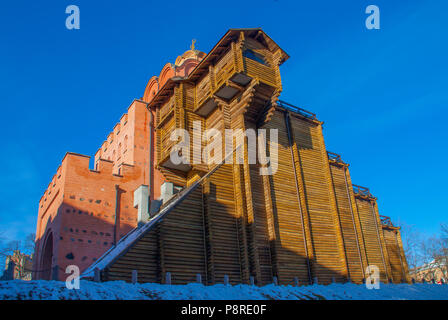 Kiew, Ukraine - die Hauptstadt der Ukraine ist eine faszinierende Mischung aus Modernität, der Geschichte und der sowjetischen Erbe. Hier insbesondere die Golden Gate Stockfoto