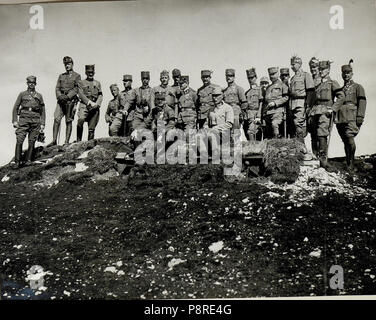 . 359 Karl I. besucht Folgaria (Vielgereuth), 15.5.1917 (BildID) 15553101 Stockfoto