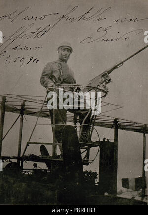 . 479 Reproduktion, Maschinengewehrturm eingebaut in einem itl. Caproni Ca.3 (24-6 1917.) (BildID) 15799181 Stockfoto