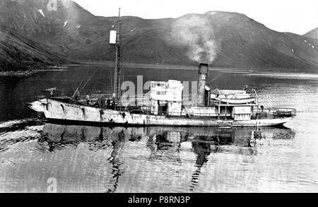 . 35 Amerikanische Pazifischen Meer Produkte Co whaler UNIMAK, akutan Harbor, Alaska, 1914 (COBB 46) Stockfoto