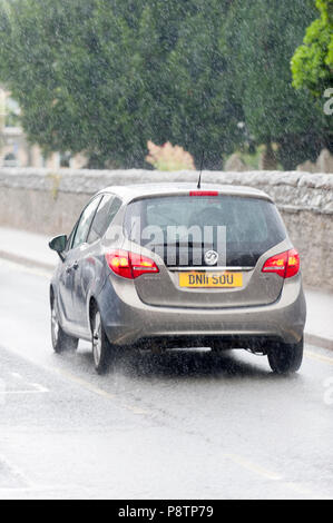 Builth Wells, Powys, UK. 13. Juli 2018. Regen fällt in Builth Wells, Powys, Wales, UK. © Graham M. Lawrence/Alamy Leben Nachrichten. Stockfoto