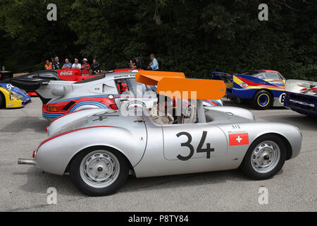 Goodwood, West Sussex, UK. 13. Juli 2018. Sonnenschutz? Bei der 25 Goodwood Festival der Geschwindigkeit - das Silberne Jubiläum, in Goodwood, West Sussex, UK. © Malcolm Greig/Alamy leben Nachrichten Stockfoto