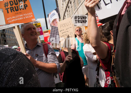 London, United Kingdon. 13. Juli 2018. 100.000 protestieren in London gegen den Besuch von US-Präsident Donald Trump. Credit: Mike Abrahams/Alamy leben Nachrichten Stockfoto