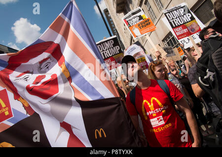 London, United Kingdon. 13. Juli 2018. 100.000 protestieren in London gegen den Besuch von US-Präsident Donald Trump. Credit: Mike Abrahams/Alamy leben Nachrichten Stockfoto