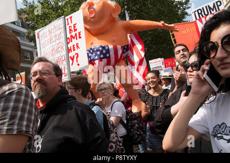 London, United Kingdon. 13. Juli 2018. 100.000 protestieren in London gegen den Besuch von US-Präsident Donald Trump. Credit: Mike Abrahams/Alamy leben Nachrichten Stockfoto