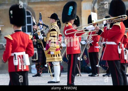 London, UK, 13. Juli 2018. Us-Präsident Donald Trump und First Lady Melania Trump während der formellen Begrüßungszeremonie bei Blenheim Palace bewirtet durch Premierminister Theresa May und Philip Mai Juli 12, 2018 in Oxfordshire, England. Credit: Planetpix/Alamy leben Nachrichten Stockfoto