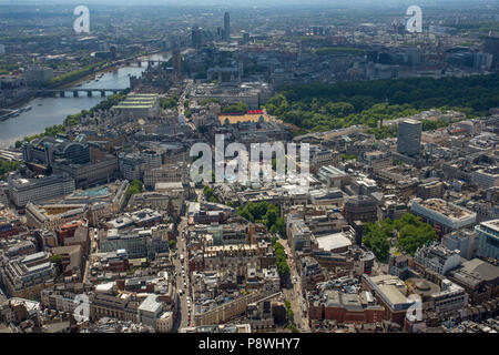 Luftaufnahme, London Blick nach Westen über den Trafalgar Square Stockfoto