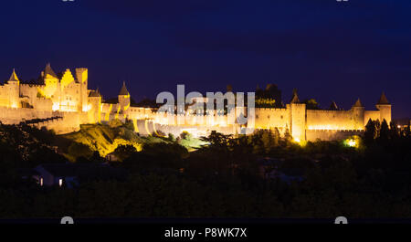 Die mittelalterliche Cité von Carcassonne, Französisch Departement Aude, Occitanie Region, Frankreich. Stockfoto