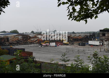 Klar, bis der Safehouse Self Storage Website, nach Brand (Brand, 18/09/17). 777 White Hart Lane, Tottenham N 17, nördlich von London Stockfoto