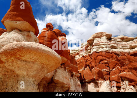 Fantastische Farben und Formen aus Sandstein Formationen der Blue Canyon Hopi Reservation, Arizona, USA Stockfoto