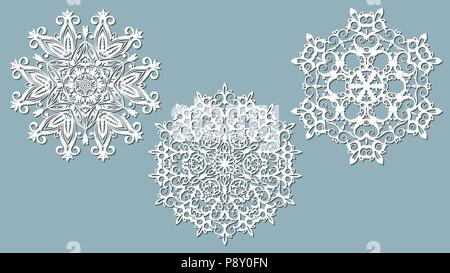 Satz von Schneeflocken. Laser Schnittmuster für Weihnachten Papier Karten, Designelemente, scrapbooking. Vector Illustration. Stock Vektor