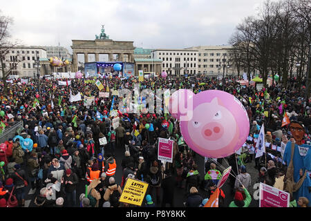 Berlin, Deutschland, Demo - Wir sind krank! Vor dem Brandenburger Tor Stockfoto