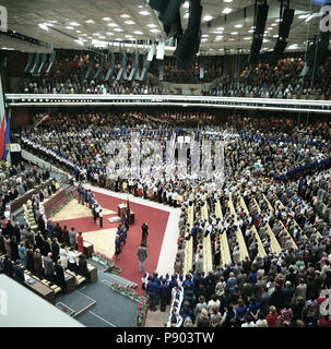 Berlin, DDR, Sitzung des x-ten Parlament der FDJ im Palast der Republik, Großer Saal Stockfoto