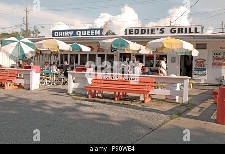 Dairy Queen/Eddie's Grill ist eine Ikone im Sommer Resort Stadt Genf-on-the-Lake, Ohio, USA. Stockfoto