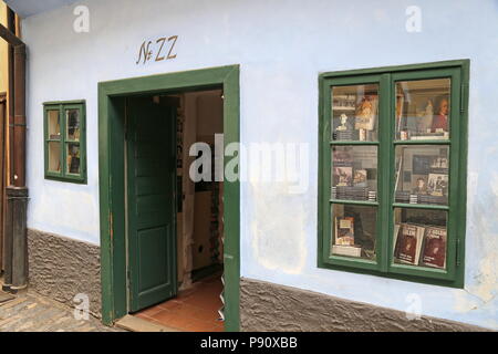 Kafka's House, 22 Goldene Gasse, die Prager Burg, den Hradschin, Prag, Tschechien (Tschechische Republik), Europa Stockfoto