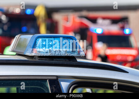 Blue Light Bar auf eine deutsche Polizei Auto Stockfoto