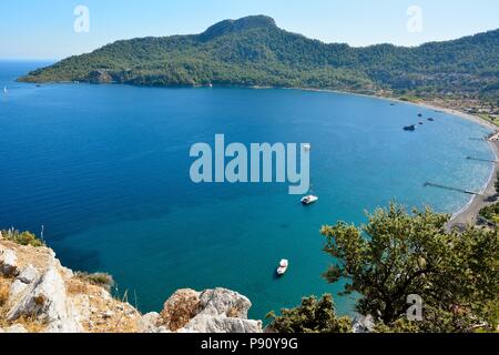 Blick über kumlubuk Bucht auf der Halbinsel Bozburun bei Marmaris Resort Stadt in der Türkei. Stockfoto