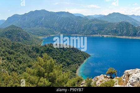 Medterranean Küste der Halbinsel Bozburun Selimiye Bucht in der Nähe von Marmaris Resort Stadt in der Türkei. Stockfoto