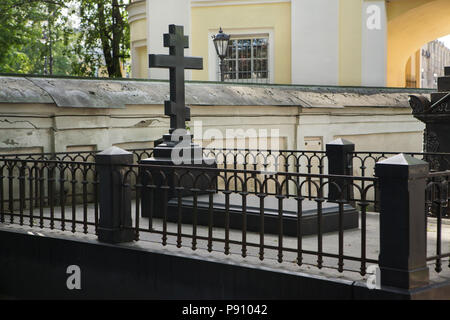 Grab von Russischen Staatsmann Sergej Witte bei lazarevskoe Friedhof der Alexander-Newski-Kloster in Sankt Petersburg, Russland. Er diente, wie der Minister der Finanzen und der Premierminister des kaiserlichen Russland am Ende des 19. Jahrhunderts und zu Beginn des 20. Jahrhunderts. Stockfoto