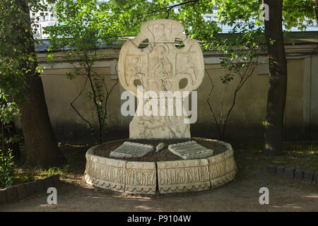 Grab des russischen Komponisten Nikolai Rimski-Korsakow an Tikhvinskoye Friedhof der Alexander-Newski-Kloster in Sankt Petersburg, Russland. Stockfoto