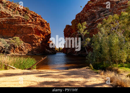 Ellery Creek Big Hole, West MacDonnell Ranges und National Park, in der Nähe von Alice Springs, Northern Territories, Australien Stockfoto